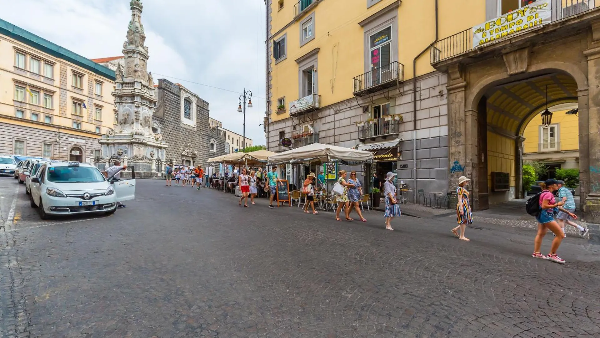 Residenza Trinita Maggiore Naples Italy