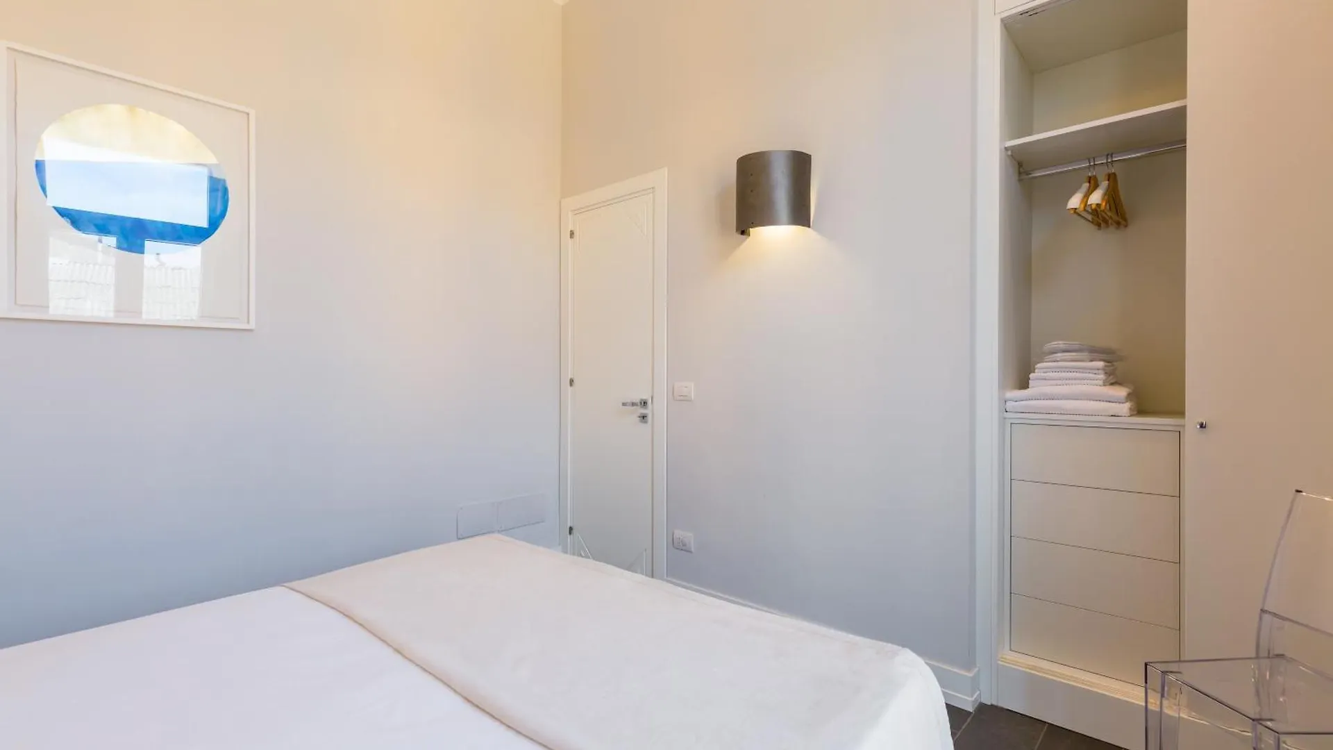 Residenza Trinita Maggiore Naples Apartment
