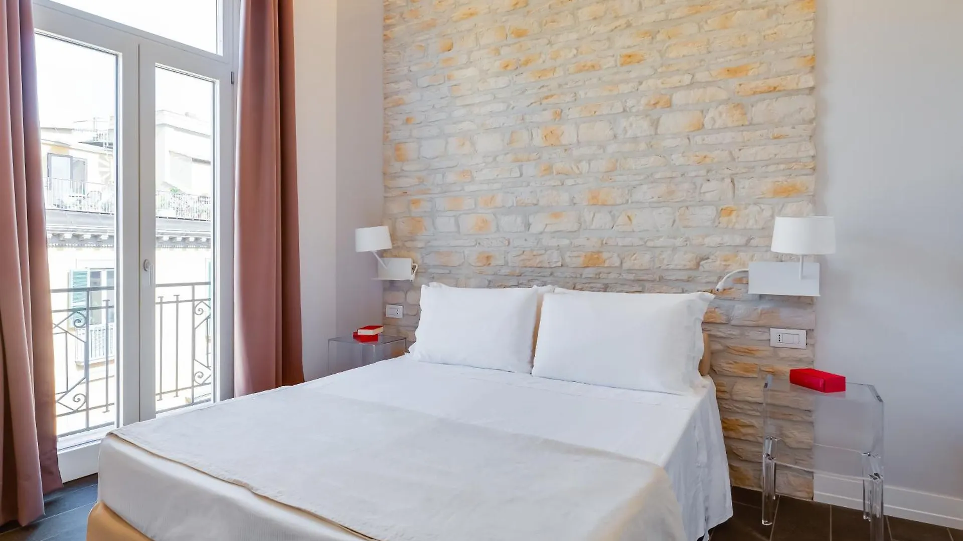 Residenza Trinita Maggiore Naples 0*,
